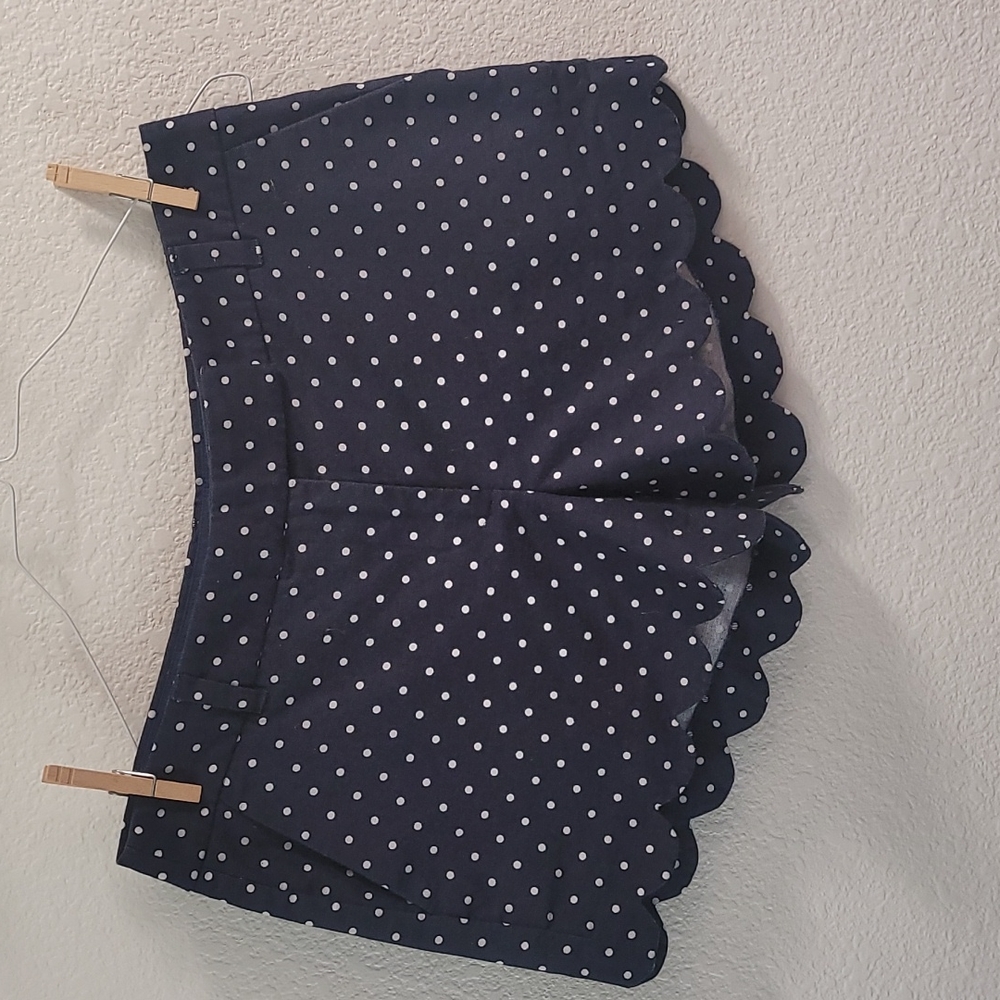 J. Crew Navy White Polka Dot Scalloped Chino Shorts 3" Inseam (8)